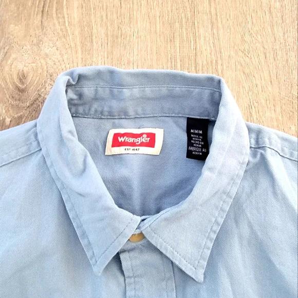 BRAND NEW Wrangler All Day Confort Short Sleeve Button Up Shirt Men's Sz Medinm - Picture 5 of 5